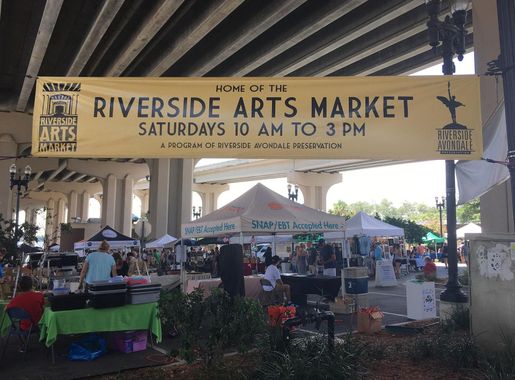 File:Riverside Arts Market (RAM).jpg - Wikimedia Commons