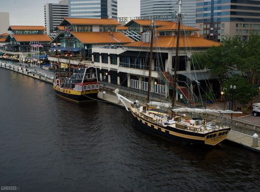 File:Jacksonville Landing - Black Raven and Voyager.jpg - Wikimedia Commons