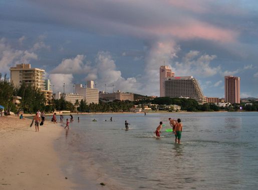 File:Tumon Beach in Guam.JPG - Wikimedia Commons