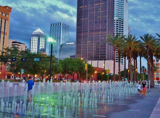 File:Curtis Hixon Park Tampa Florida United States - panoramio (2).jpg -  Wikimedia Commons