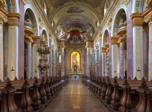 File:AT 119587 Jesuitenkirche Wien Innenansicht 9043.jpg - Wikimedia Commons