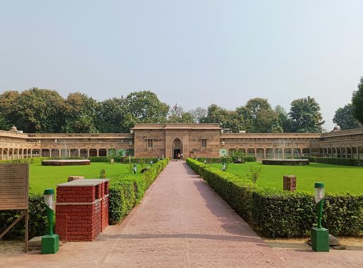 File:Sarnath Museum Front.jpg - Wikimedia Commons