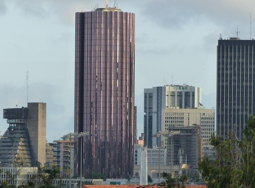 File:View of the Plateau, Abidjan.jpg - Wikipedia