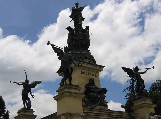 Archivo:Bolivar Monument Boyaca Bridge.JPG - Wikipedia, la enciclopedia  libre