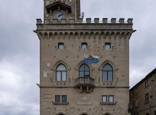 File:Palazzo Pubblico - esterno.jpg - Wikipedia