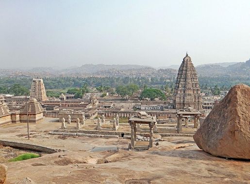 File:Le temple de Virupaksha (Hampi, Inde) (14255857272).jpg - Wikipedia