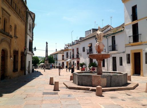 File:Fuente del Potro - Córdoba (España) 04.JPG - Wikimedia Commons