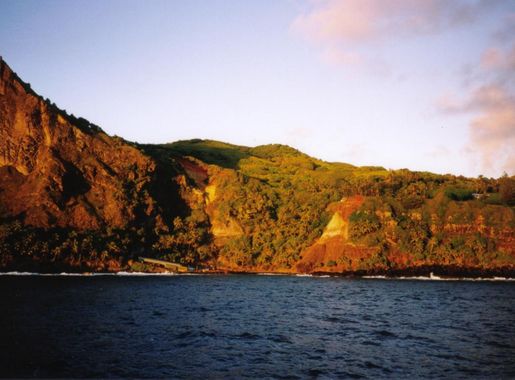 File:Bounty bay.jpg - Wikipedia