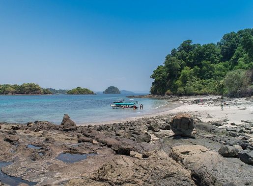 Archivo:Coiba Panama (152311733).jpeg - Wikipedia, la enciclopedia libre