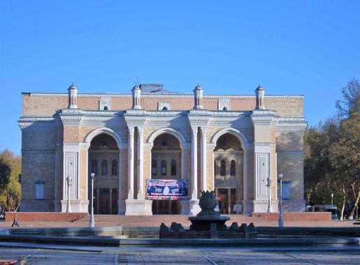 File:Theatre Alisher Navoi.JPG - Wikimedia Commons