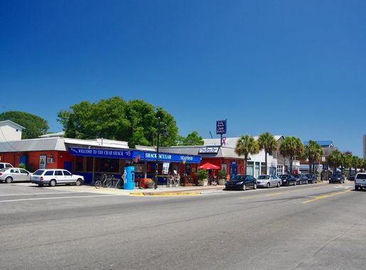 File:Folly-Beach-Crab-Shack-sc.jpg - Wikimedia Commons
