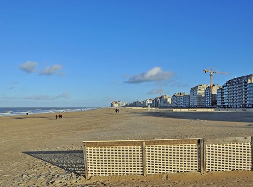 File:Knokke Albertstrand R02.jpg - Wikimedia Commons