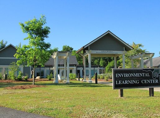 File:Oxbow Meadows Environmental Learning Center.JPG - Wikimedia Commons