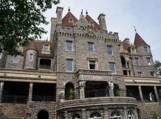 File:Boldt Castle on Heart Island 01.JPG - Wikimedia Commons