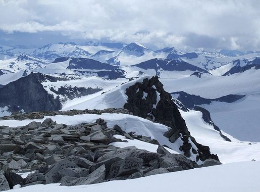 File:Jotunheimen - view from Galdhøpiggen.JPG - Wikimedia Commons