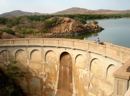File:Wichita Mountains Wildlife Refuge, OK - Quanah Parker Lake Dam -  panoramio (1).jpg - Wikimedia Commons