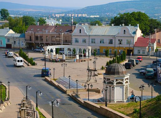 Файл:Турецька криниця-одна з найдавніших комунальних споруд міста Чернівці  вул.Турецька.JPG — Вікіпедія