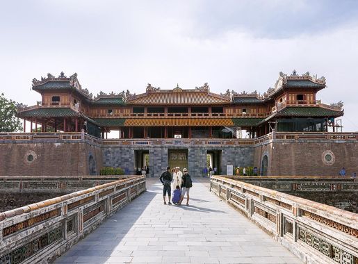 File:Meridian Gate, Hue (I).jpg - Wikimedia Commons