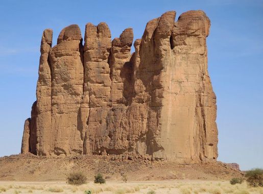 File:Ennedi Mountains - northeastern Chad 015.jpg - Wikipedia
