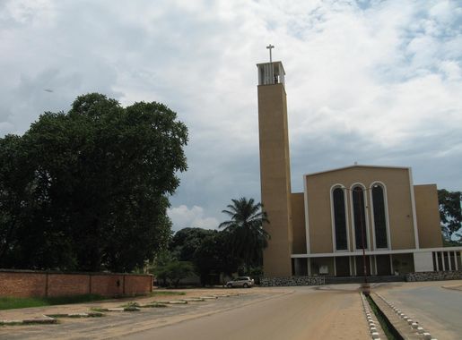 File:Bujumbura Cathedral.JPG - Wikipedia
