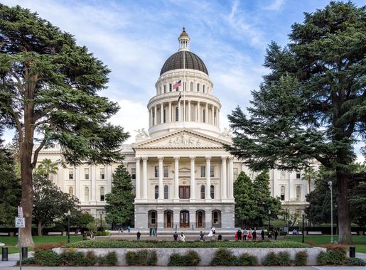 File:Sacramento,-California---State-Capitol.jpg - Wikipedia