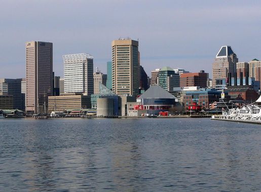 File:Bmore skyline inner harbor.jpg - Wikipedia