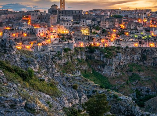 File:Cattedrale di Matera vista dal Belvedere Murgia Timone.jpg - Wikimedia  Commons