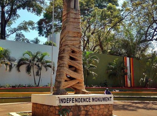 File:Independence Monument Kampala.jpg - Wikimedia Commons
