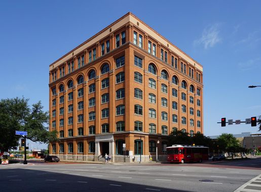 File:Dallas July 2015 09 (Texas School Book Depository).jpg - Wikimedia  Commons