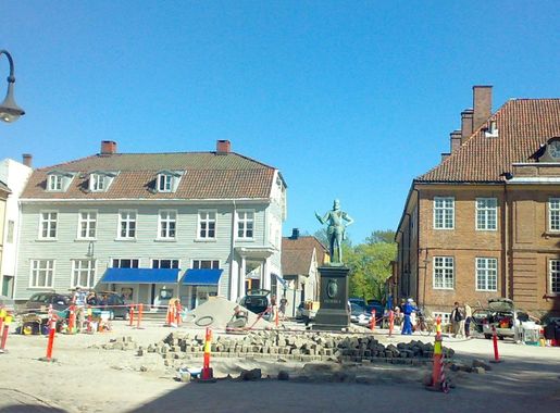 File:Fredrikstad Torvet i Gamlebyen 100520084221 rk 116956.jpg - Wikimedia  Commons