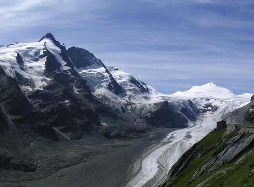 File:Grossglockner and Pasterze glacier.jpg - Wikimedia Commons