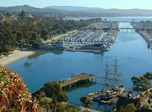 Archivo:Dana Point Harbor.jpg - Wikipedia, la enciclopedia libre