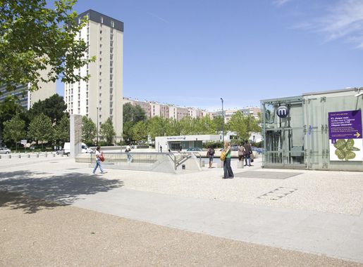 File:Métro Villejean.jpg - Wikimedia Commons