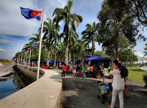 File:Puteri Harbour in Johor, Malaysia.jpg - Wikimedia Commons