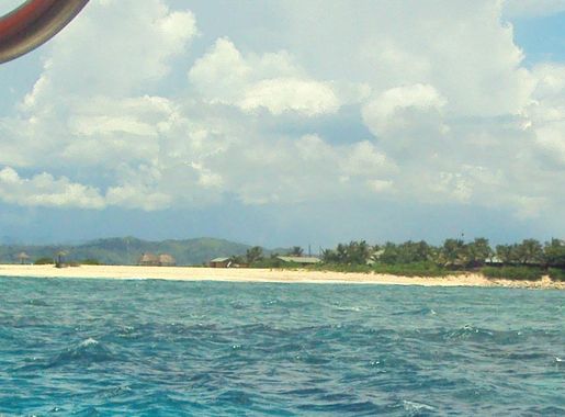 File:Tivua Island, Mamanucas Islands, Fiji, 2011.jpg - Wikimedia Commons