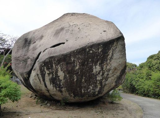File:Virgin Gorda, British Virgin Islands — Big stone.JPG - Wikimedia  Commons