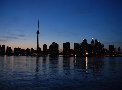 File:Toronto Night Skyline from Center Island Ferry.JPG - Wikimedia Commons