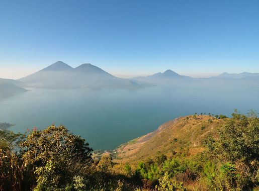 File:Lago de Atitlán 2009.JPG - Wikipedia
