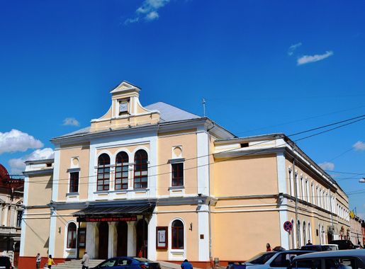 Файл:Зал музичного товариства (арх. В. Грекул), місто Чернівці, Філармонії  площа, 10.jpg — Википедия