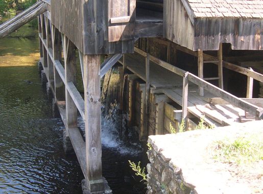 File:Sawmill Old Sturbridge Village Massachusetts.jpg - Wikimedia Commons