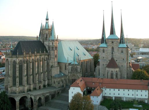 File:Erfurt cathedral and severi church.jpg - Wikimedia Commons