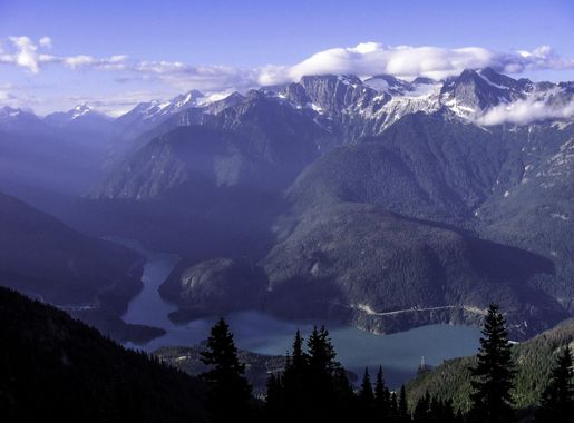 Ross lake below the mountain in Northern Cascades National Park, Washington  image - Free stock photo - Public Domain photo - CC0 Images