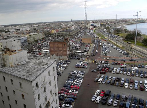 File:New Orleans, LA (French Quarter) - Looking down river from Westin.jpg  - Wikimedia Commons