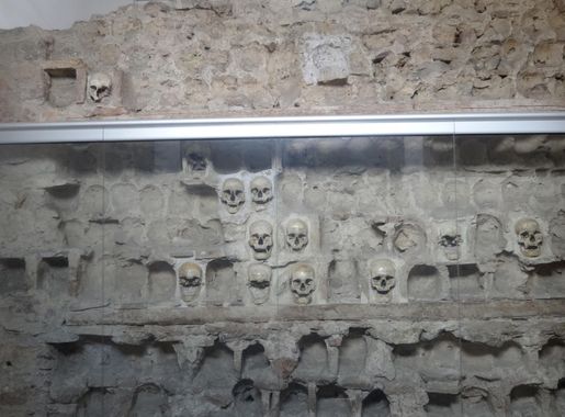 File:Ćele-kula, Niš, Srbija, 14.JPG - Wikimedia Commons