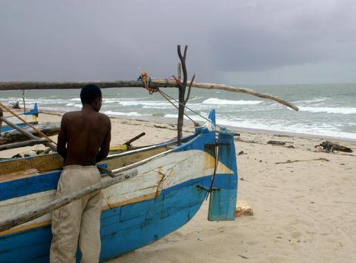 File:Mahajanga - sur la plage.jpg - Wikimedia Commons