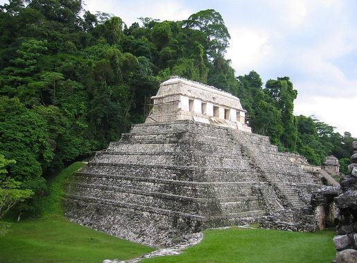 File:Palenque ruins 2.jpg - Wikimedia Commons