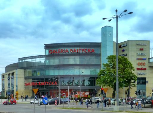 File:Gdańsk Wrzeszcz, Galeria Bałtycka - panoramio.jpg - Wikimedia Commons