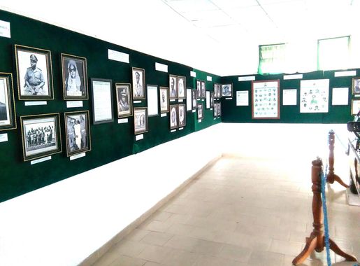 File:National Museum-Nigerian Governments, Yesterday And Today  Photographs.jpg - Wikipedia