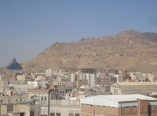 ملف:جبل نقم - panoramio.jpg - ويكيبيديا