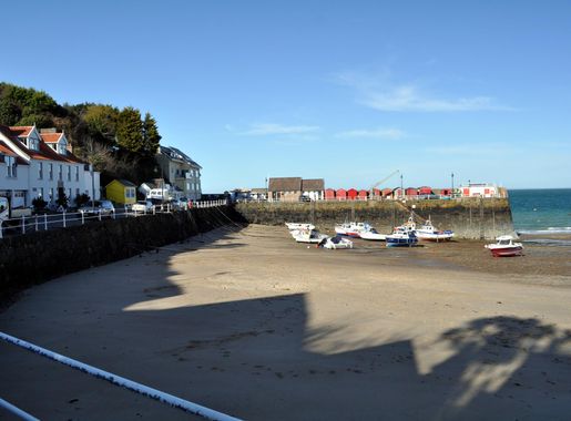 File:Jersey - Rozel bay 01.jpg - Wikimedia Commons